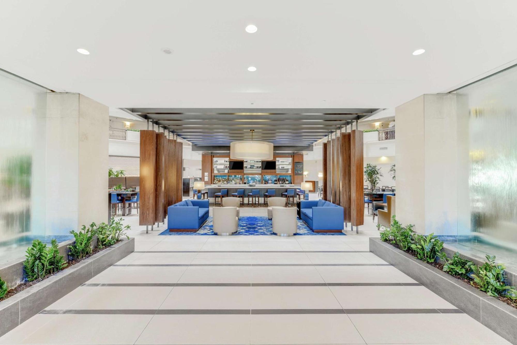 Embassy Suites By Hilton Anaheim-Orange מראה חיצוני תמונה